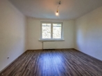Zimmer - Sonnige 3‑Zimmer Wohnung mit Loggia und Parkplatz! – Grünblick, separate Küche&nbsp;uvm.