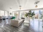 Wohnzimmer - Ruhe. Garten. Platz für die ganze Familie. – Einfamilienhaus nahe&nbsp;Wien